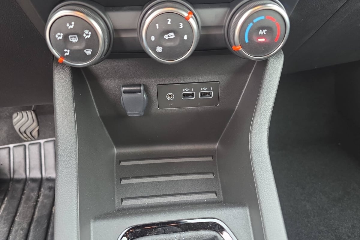 Renault CLIO 5 - Image 46