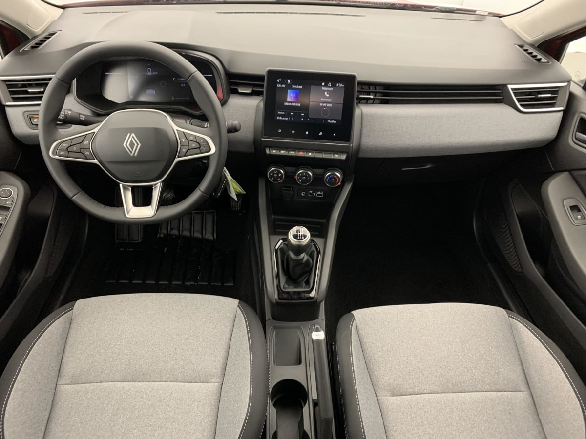 Renault CLIO 5 - Image 12