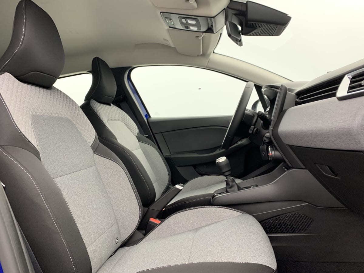 Renault CLIO 5 - Image 9