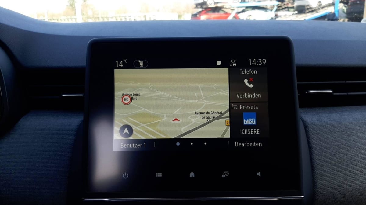 Renault CLIO 5 - Image 16