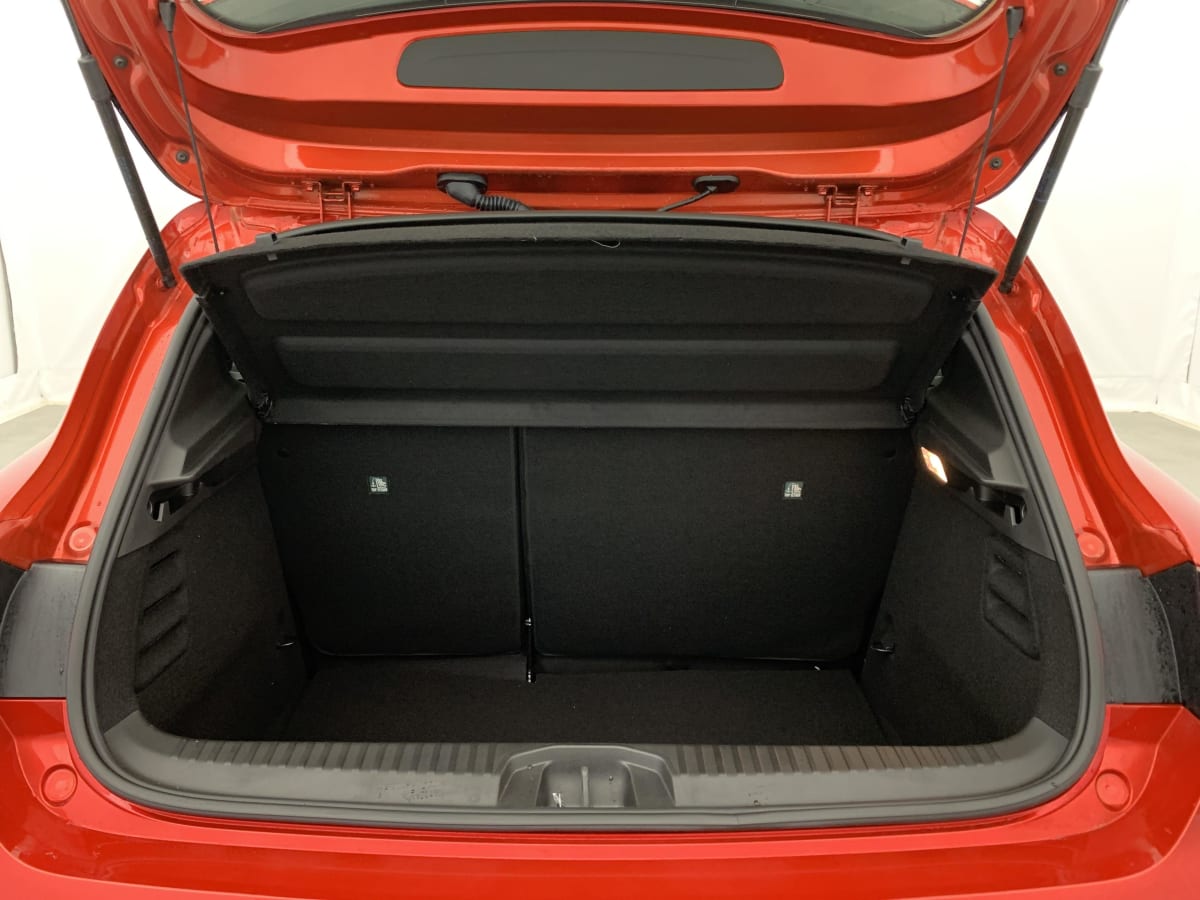 Renault CLIO 5 - Image 11