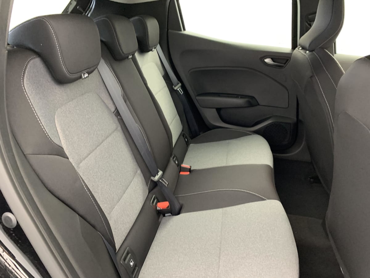 Renault CLIO 5 - Image 10