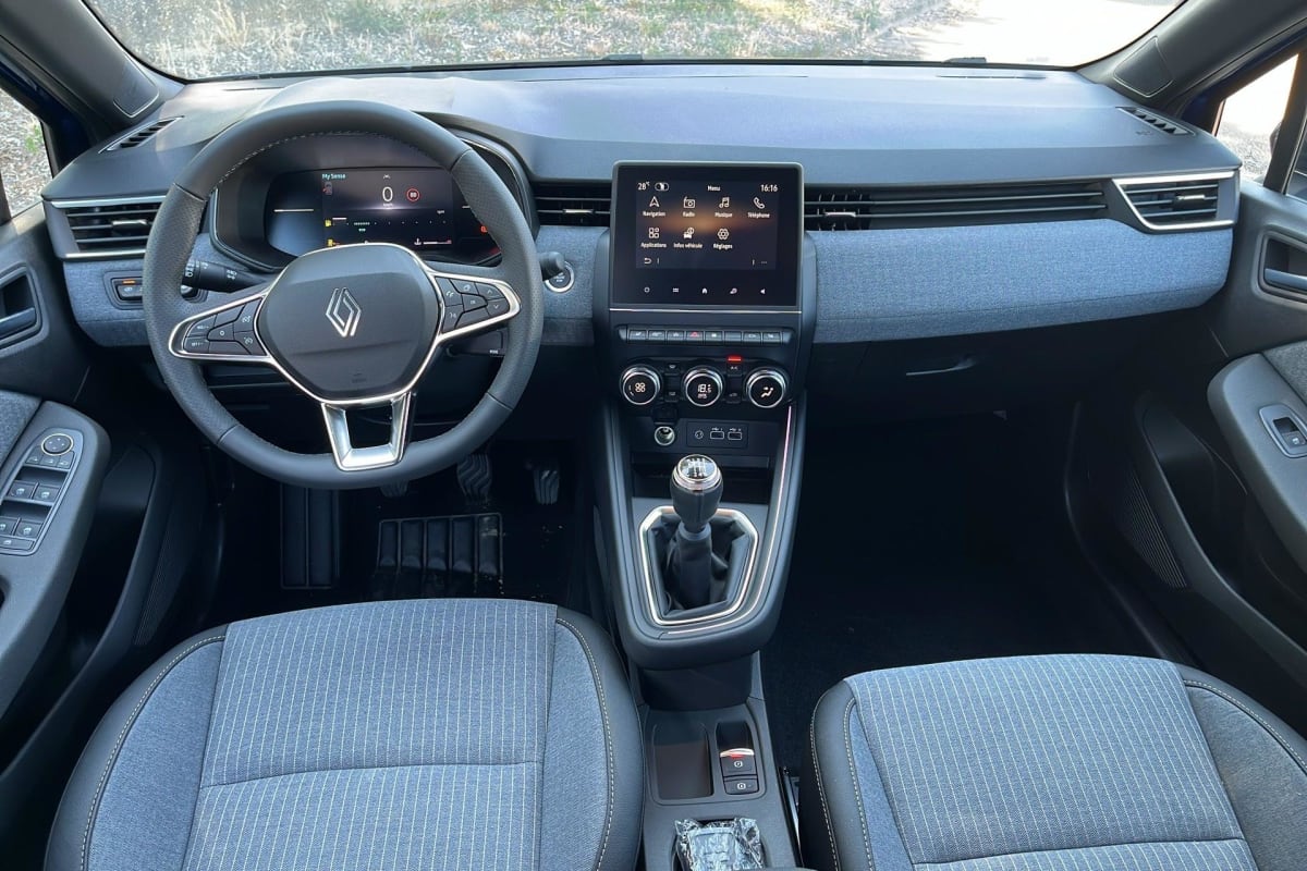 Renault CLIO 5 - Image 39
