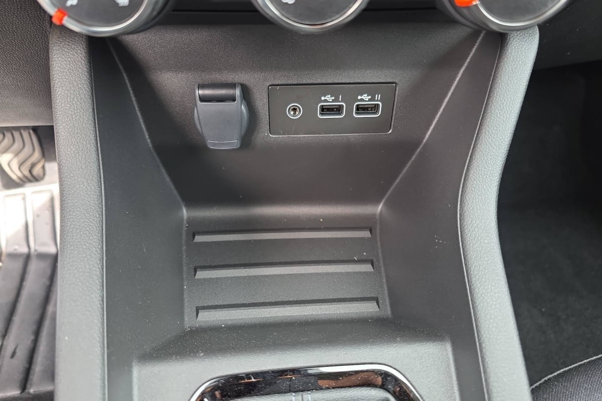 Renault CLIO 5 - Image 20
