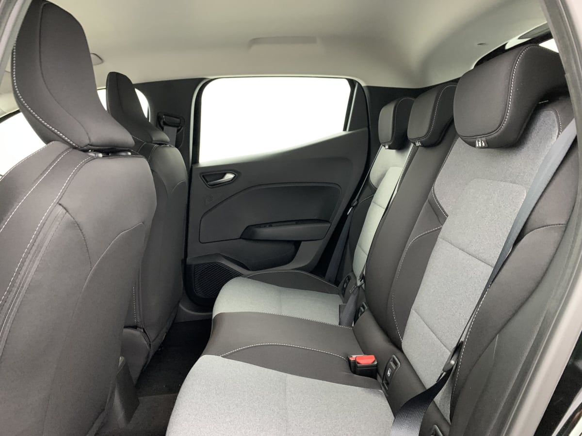 Renault CLIO 5 - Image 17