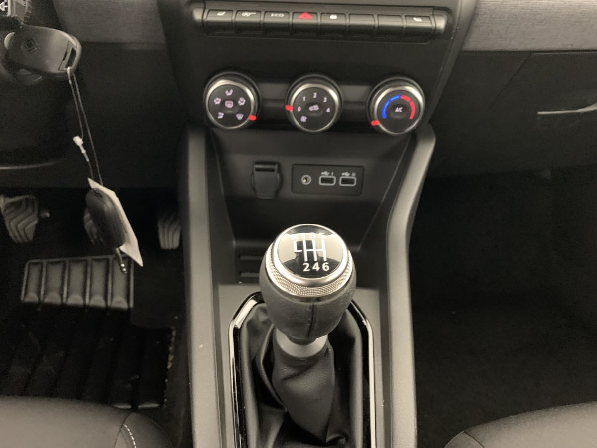 Renault CLIO 5 - Image 18