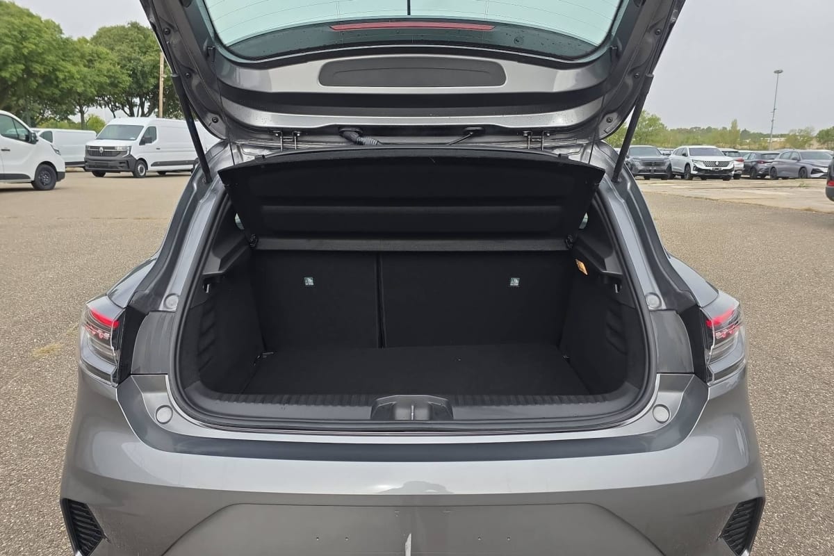Renault CLIO 5 - Image 37