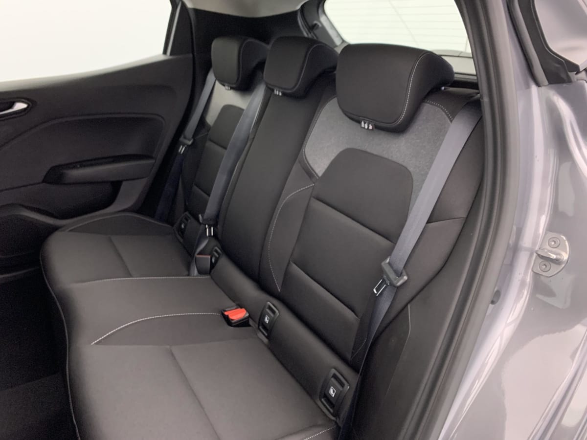 Renault CLIO 5 - Image 18