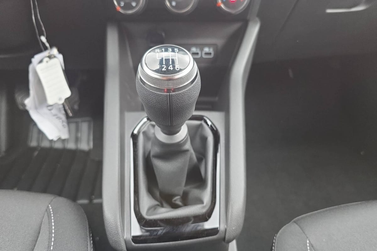 Renault CLIO 5 - Image 16
