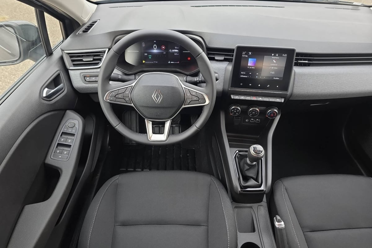 Renault CLIO 5 - Image 39