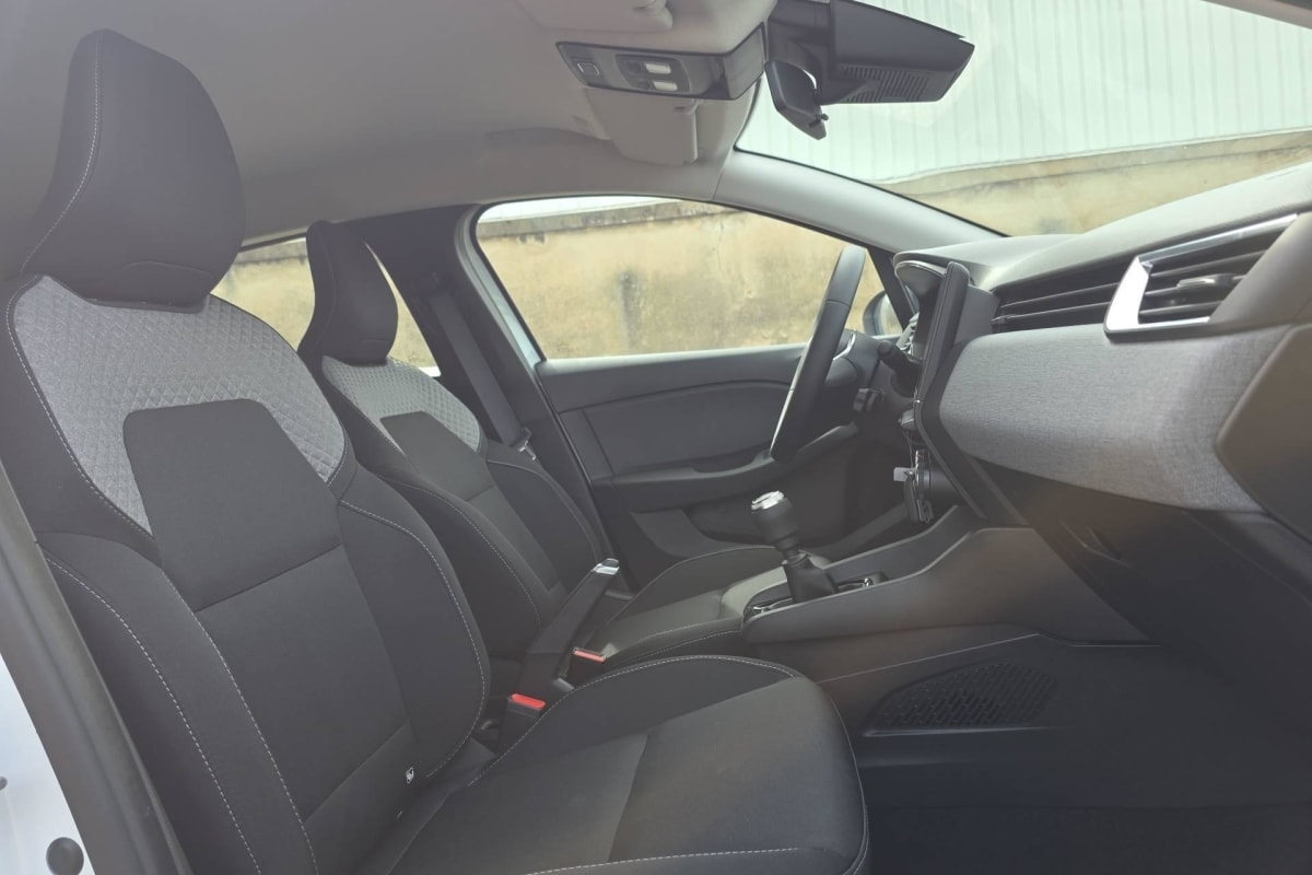 Renault CLIO 5 - Image 9