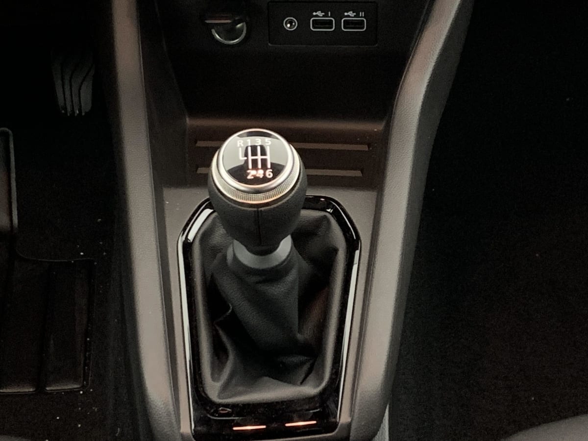 Renault CLIO 5 - Image 15