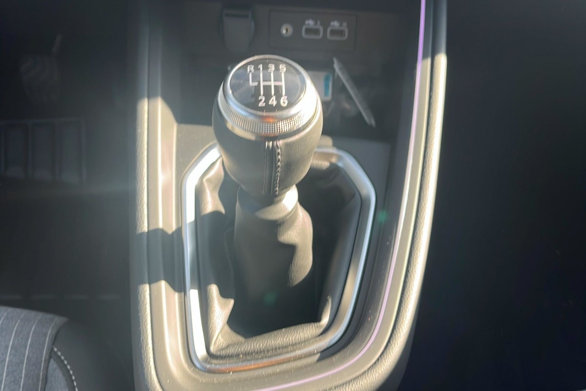 Renault CLIO 5 - Image 16