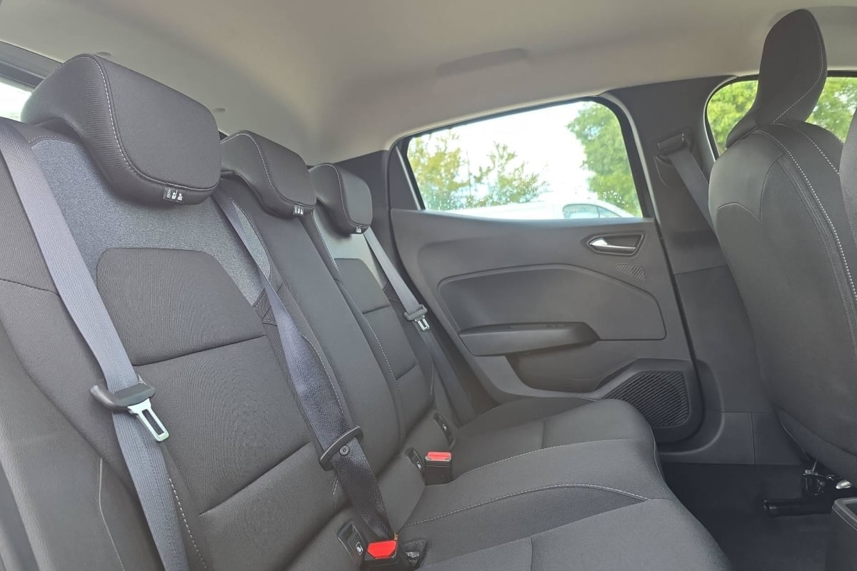 Renault CLIO 5 - Image 22