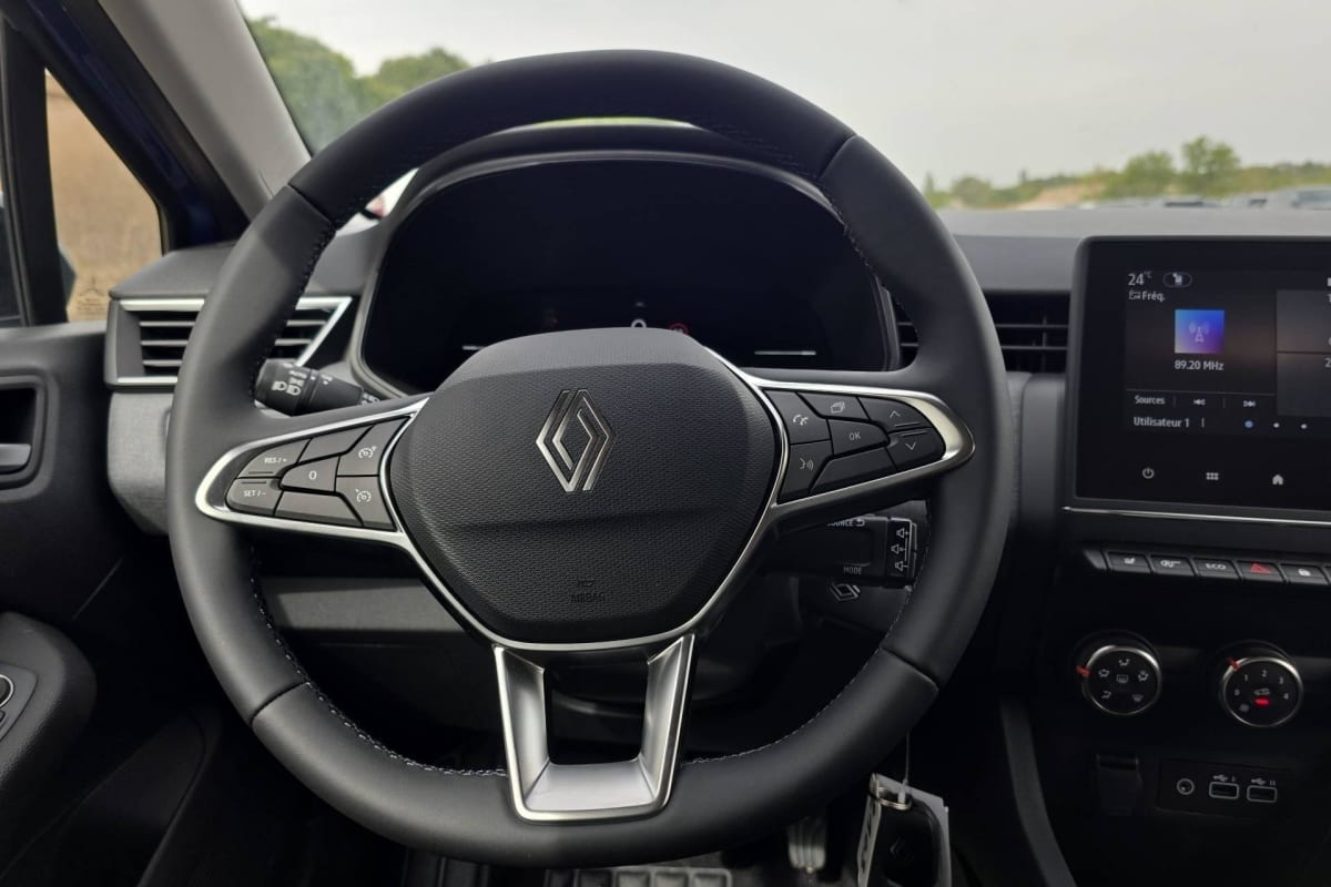 Renault CLIO 5 - Image 41