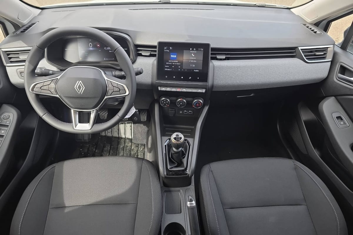 Renault CLIO 5 - Image 12