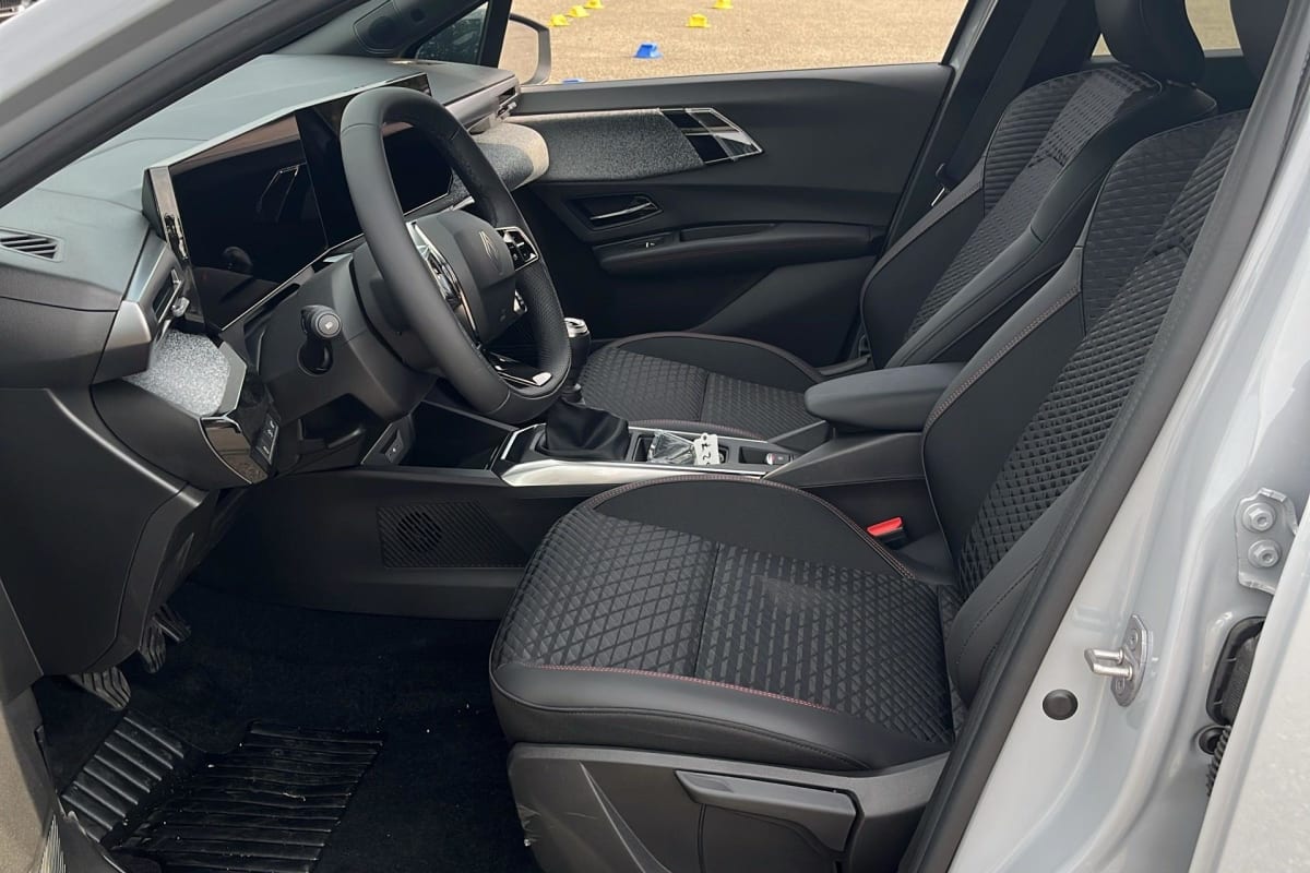 Renault CLIO 6 - Image 9