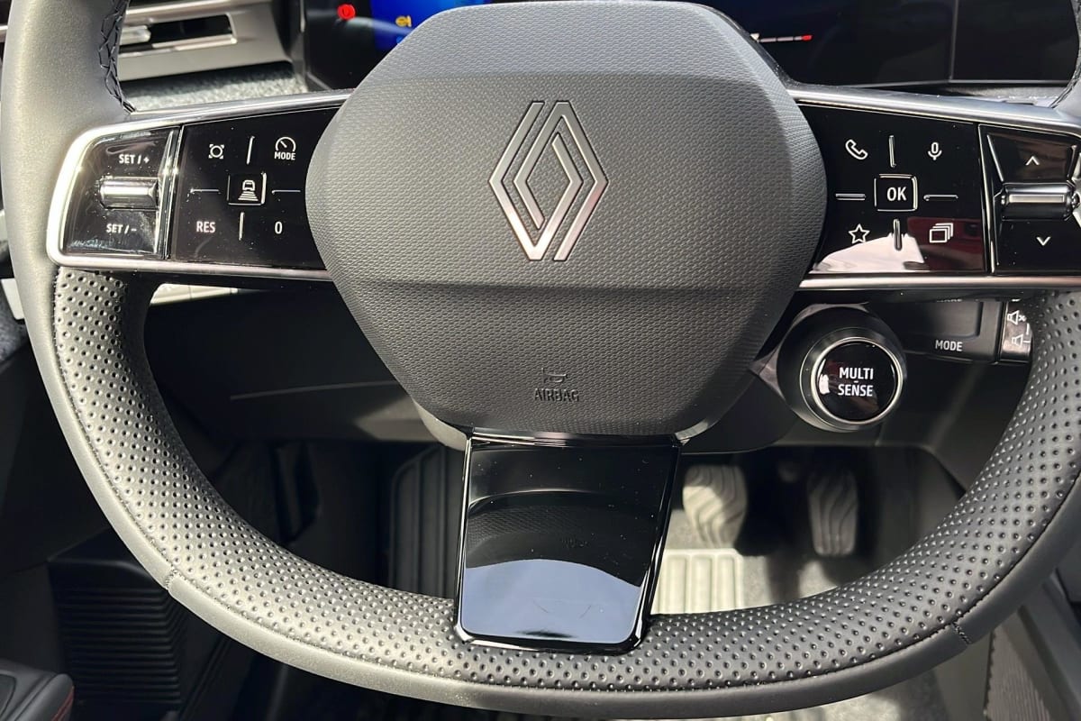Renault CLIO 6 - Image 34