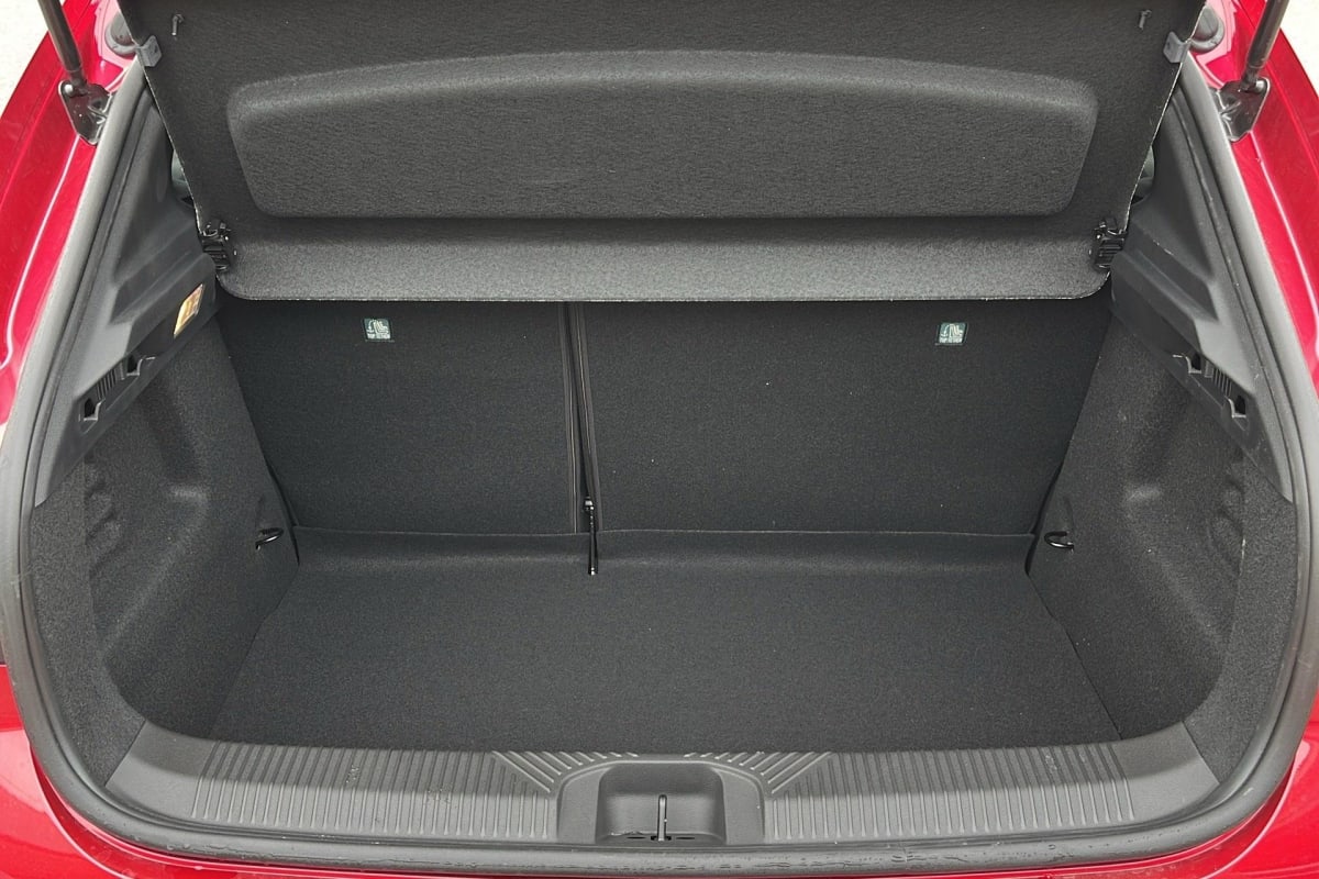 Renault CLIO 6 - Image 11