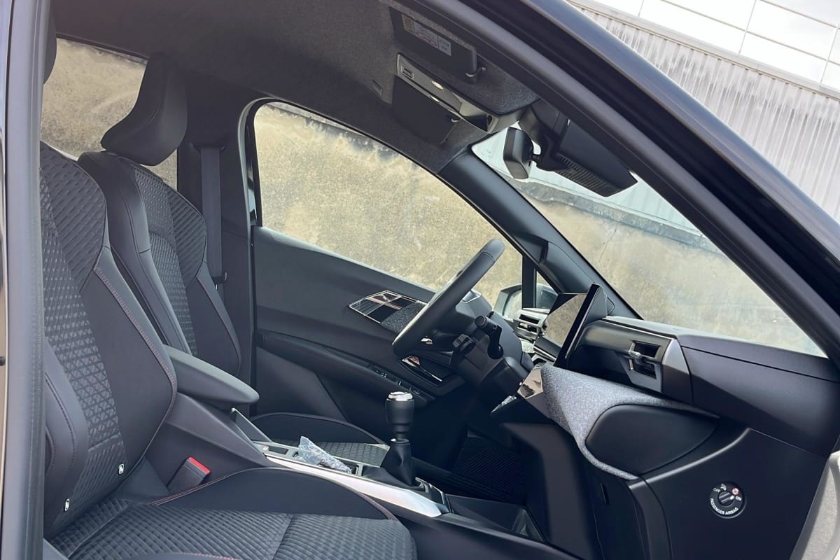 Renault CLIO 6 - Image 27