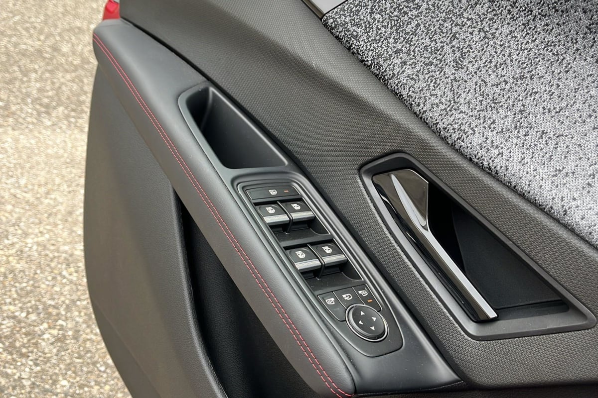 Renault CLIO 6 - Image 18