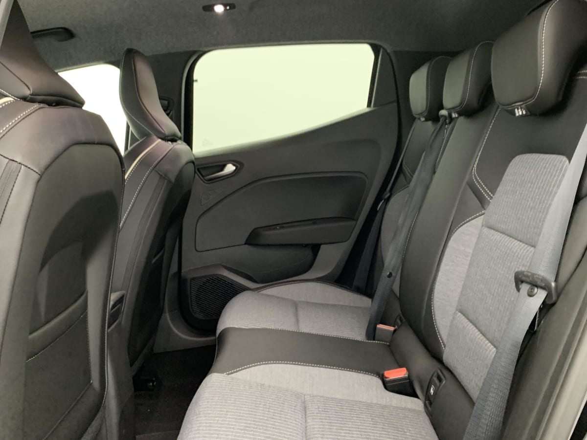 Renault CLIO V - Image 17