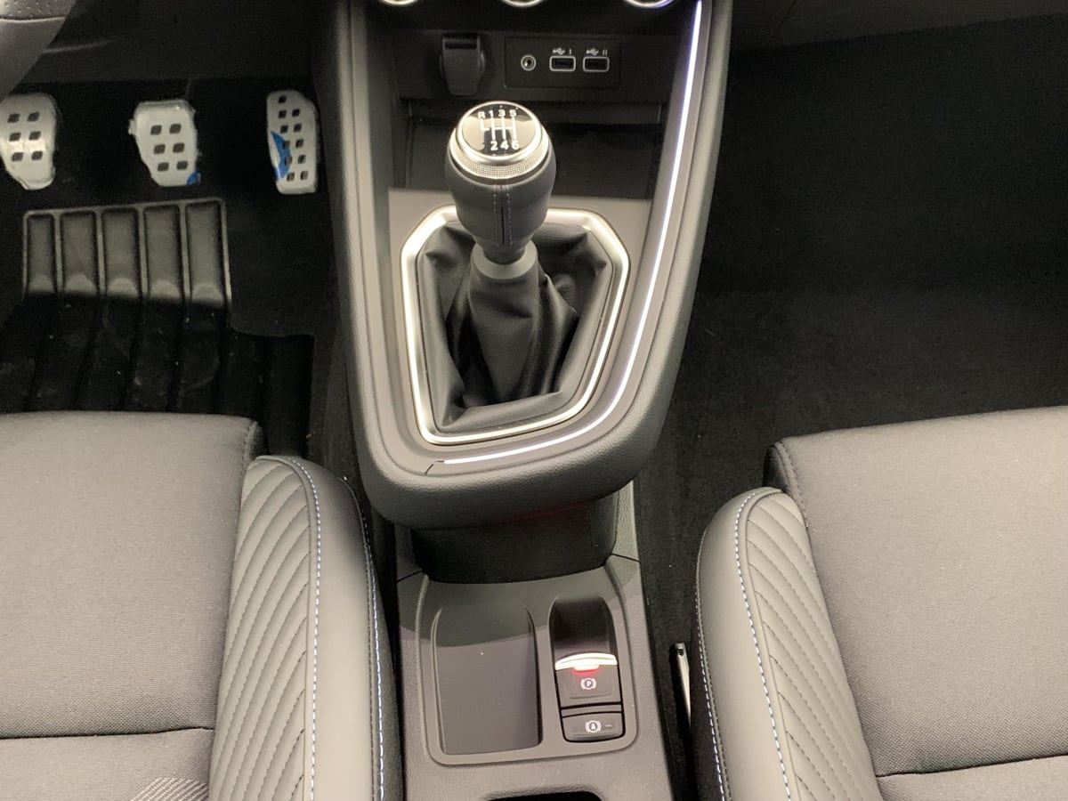 Renault CLIO V - Image 17
