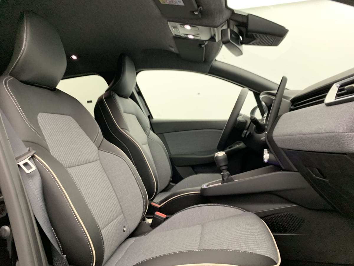 Renault CLIO V - Image 9