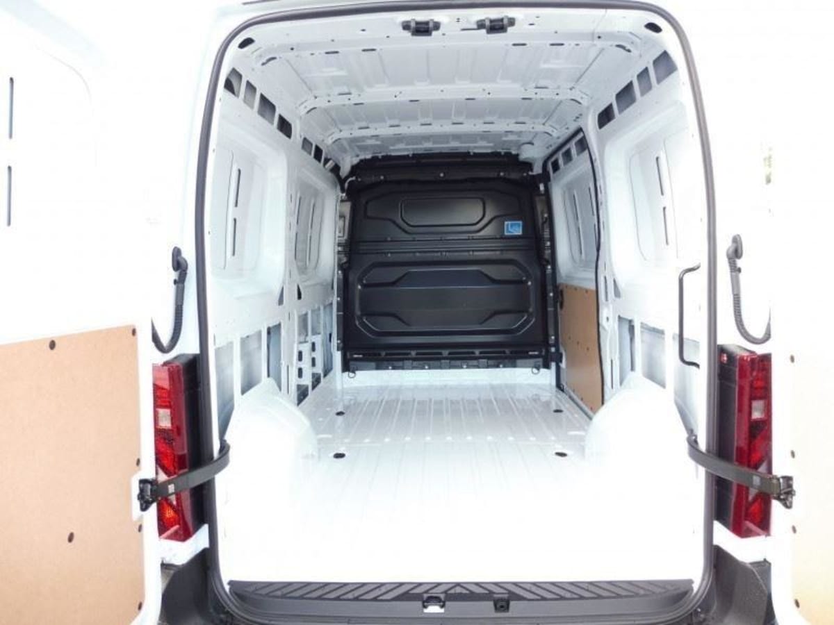 RENAULT MASTER F3500 L2H2 2.0 BLUE DCI 150CH EXTRA - 25