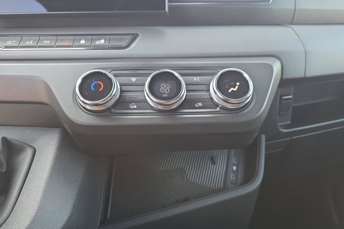 Renault Master Fourgon - Image 20