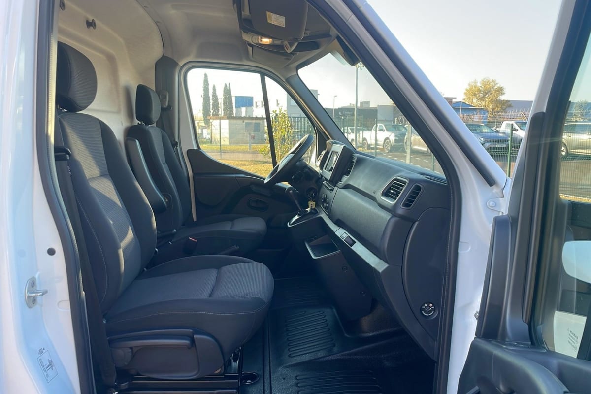 Renault Master Fourgon - Image 9