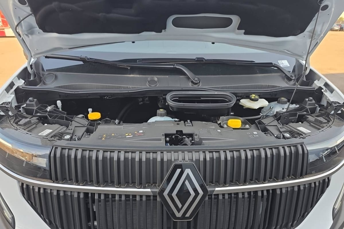 Renault Master Fourgon - Image 11