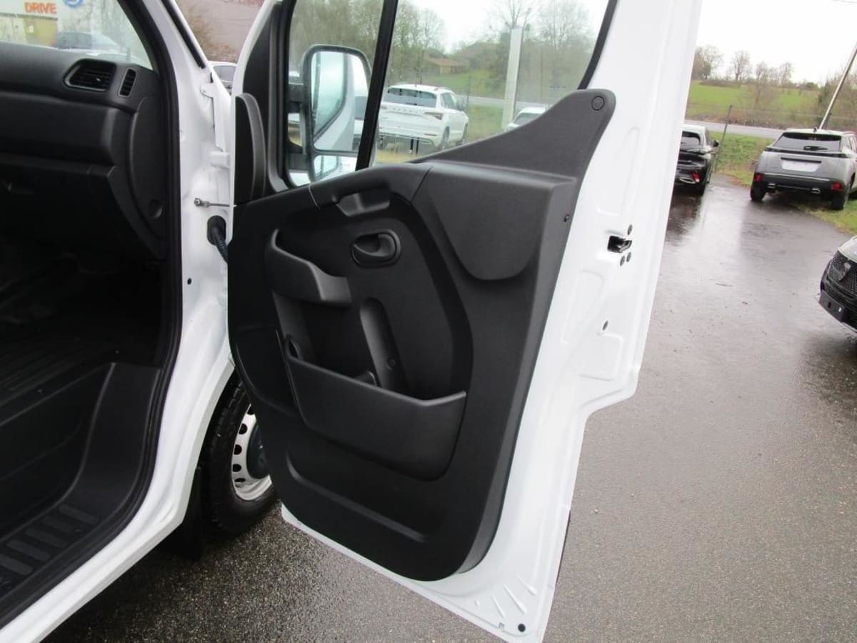 RENAULT MASTER FOURGON MASTER FGN TRAC F3500 L2H2 BLUE DCI 150 GRAND CONFORT
