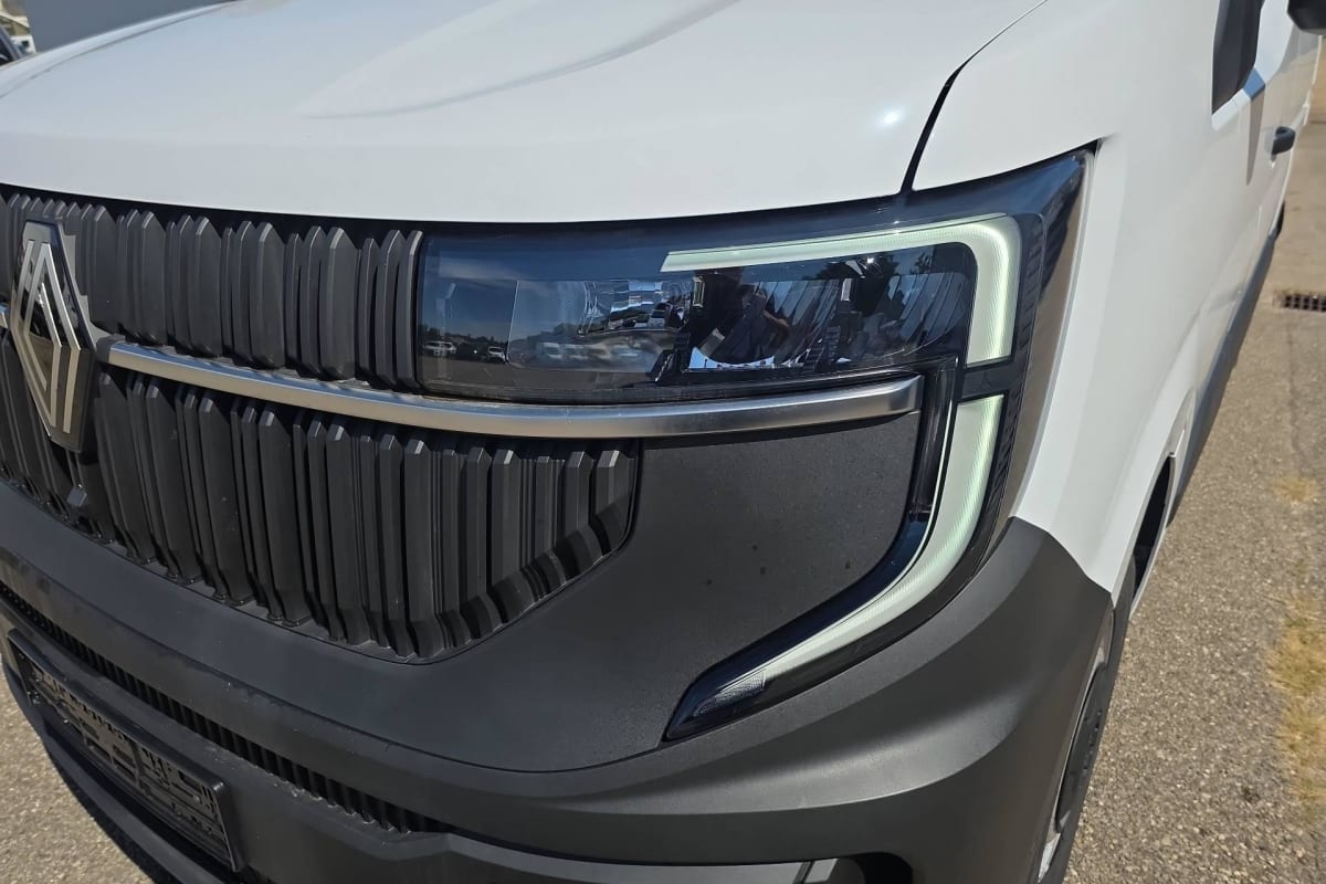 Renault Master Fourgon - Image 22
