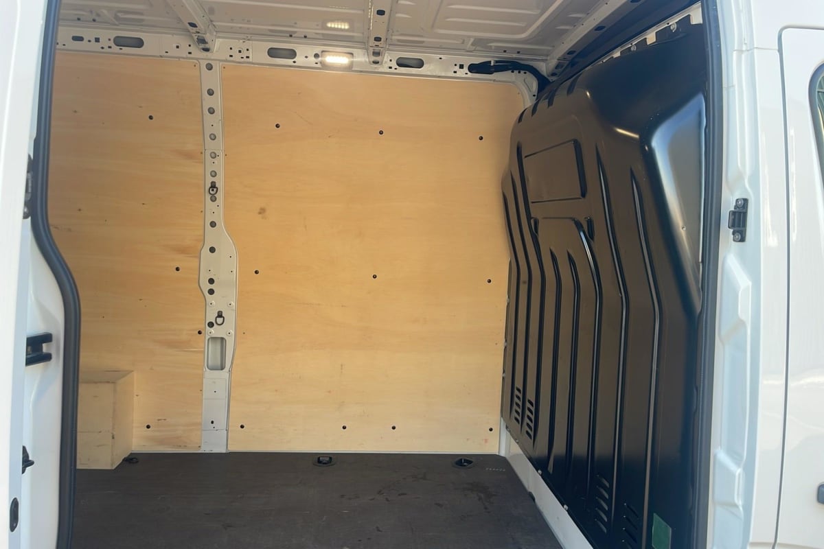 Renault Master Fourgon - Image 11
