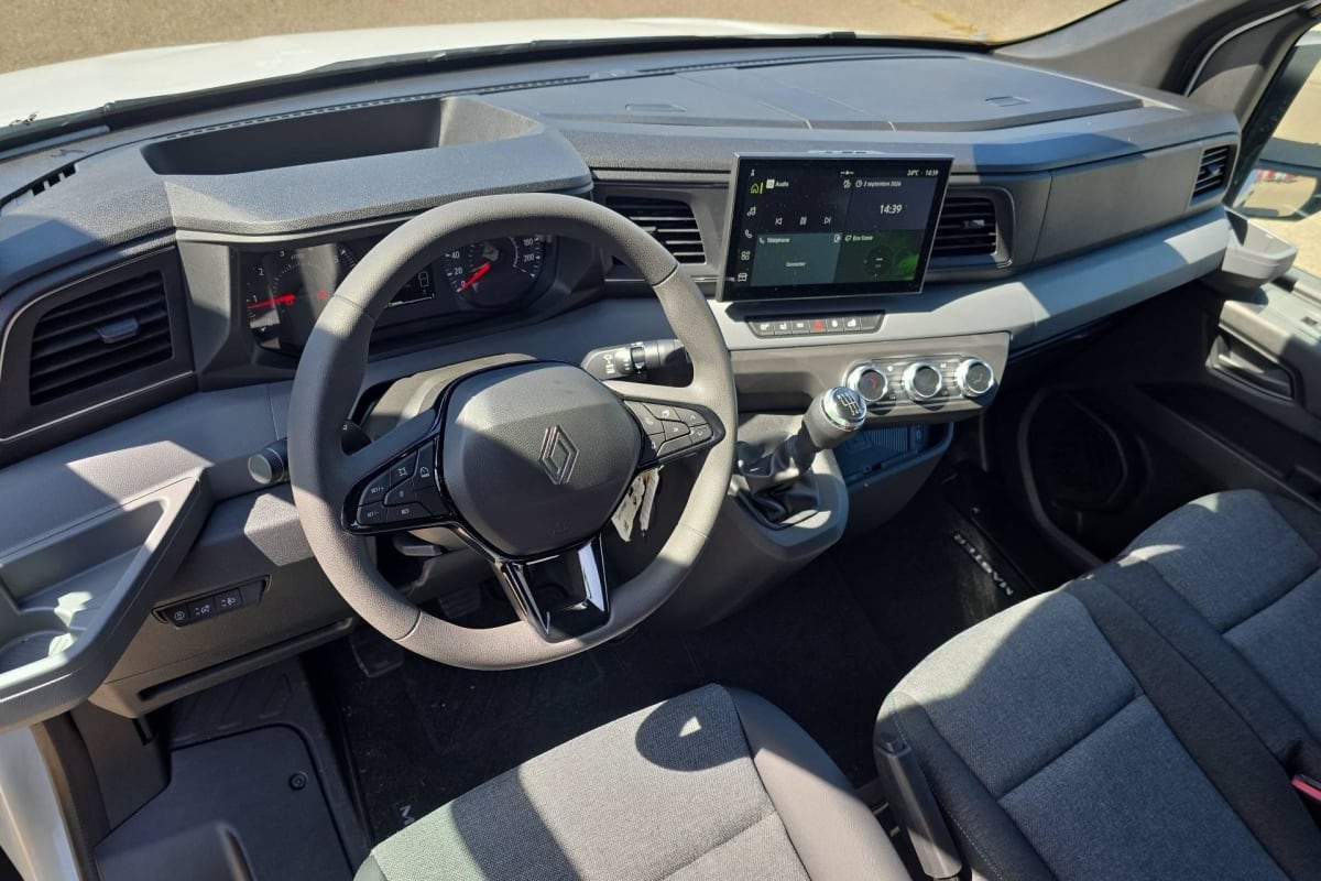 Renault Master Fourgon - Image 12