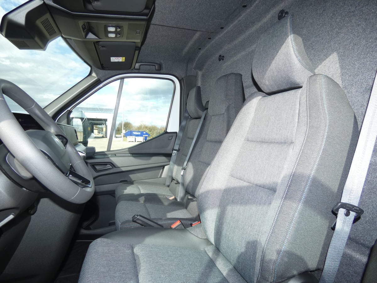 RENAULT MASTER FOURGON FGN TRAC 3T5 L3H2 BLUE DCI 130 EXTRA