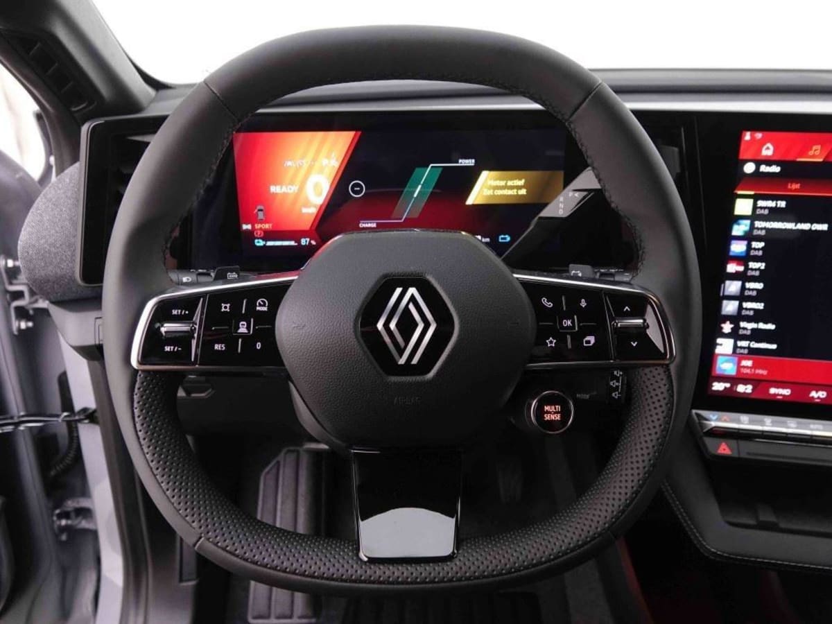 RENAULT MEGANE E-TECH 220 CONFORT RANGE TECHNO