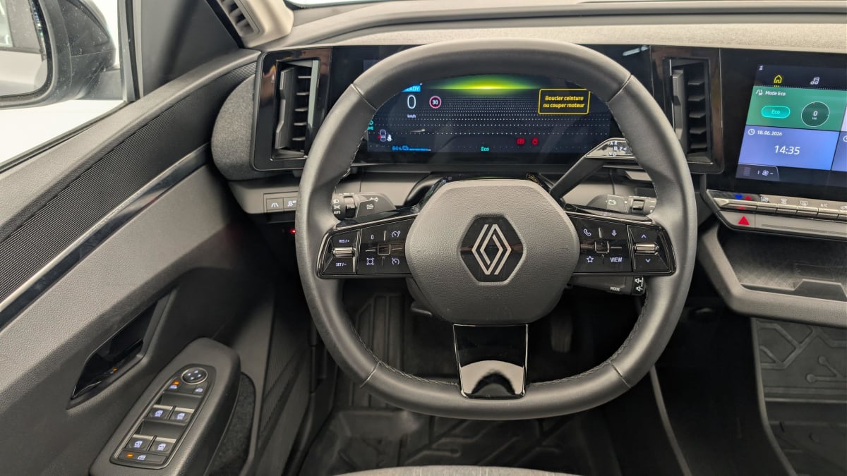 Renault Megane E-tech - Image 14
