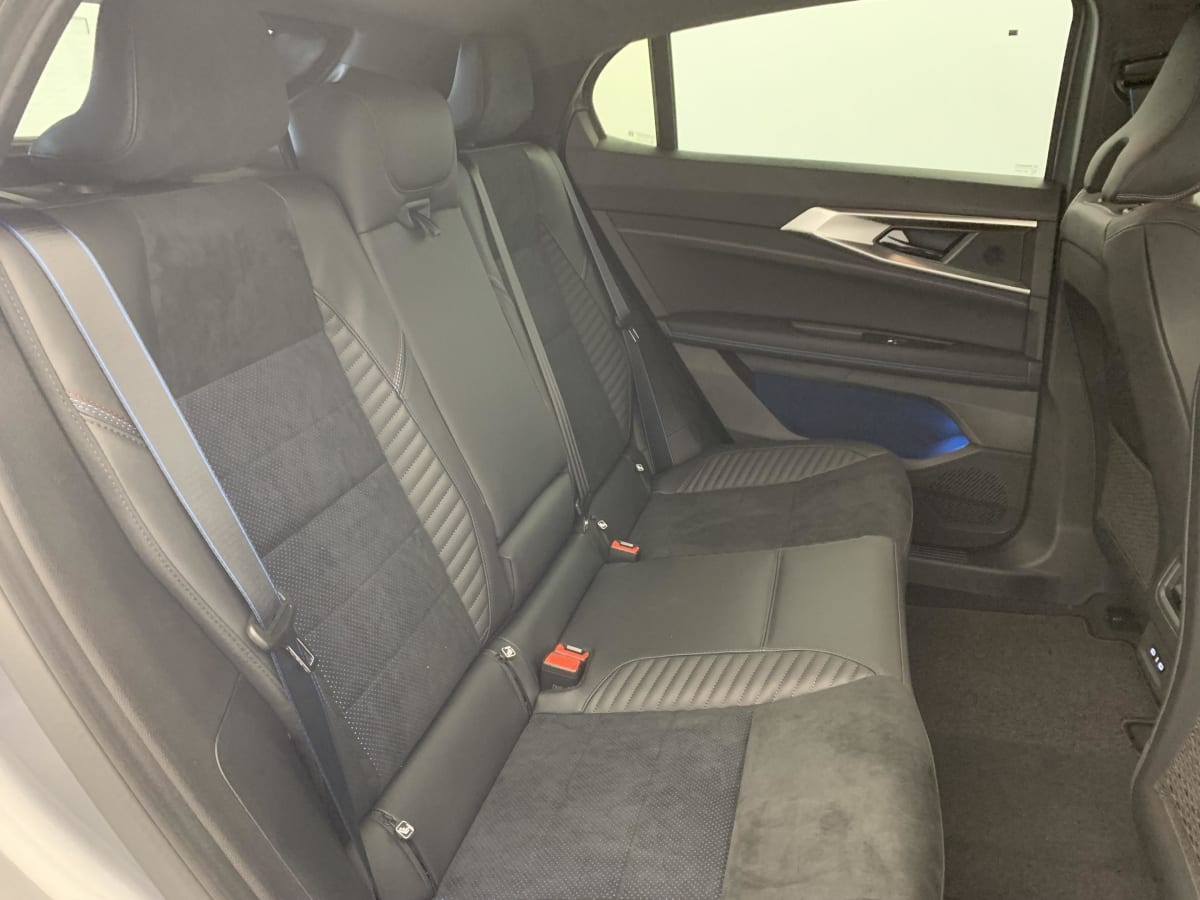 Renault Rafale - Image 10