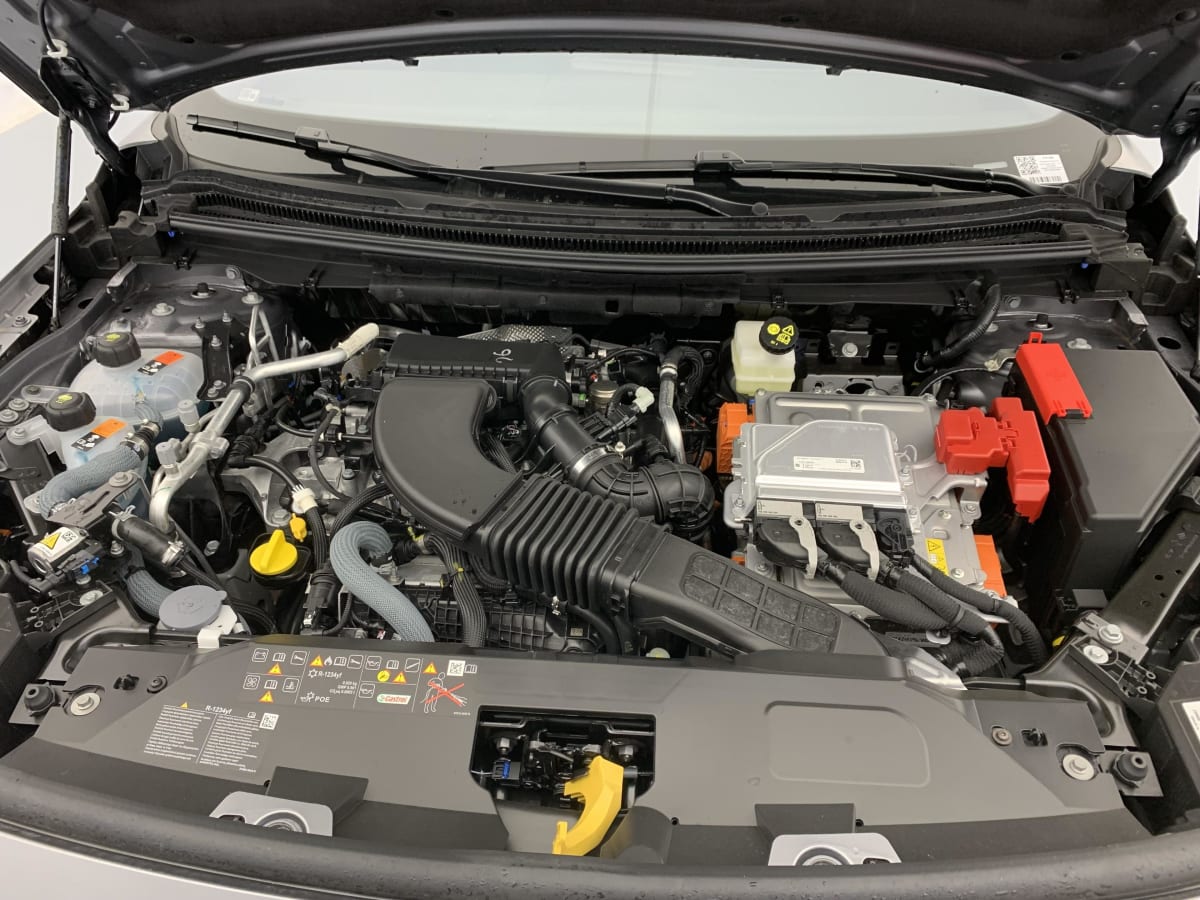 Renault Rafale - Image 25