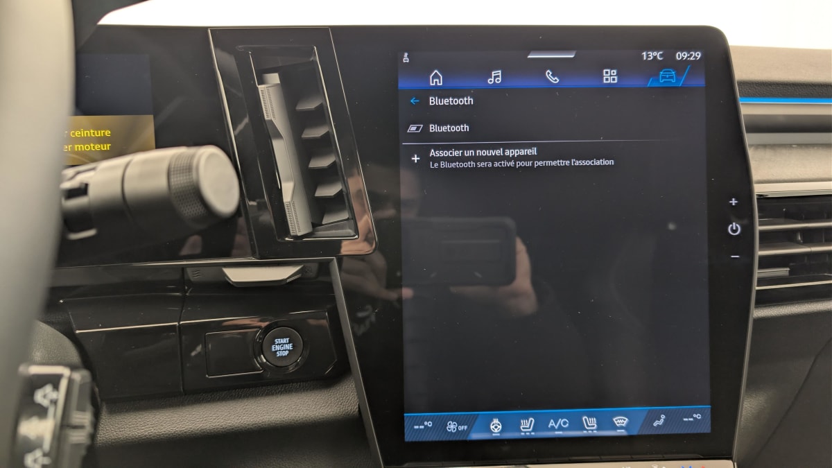 Renault Rafale - Image 18