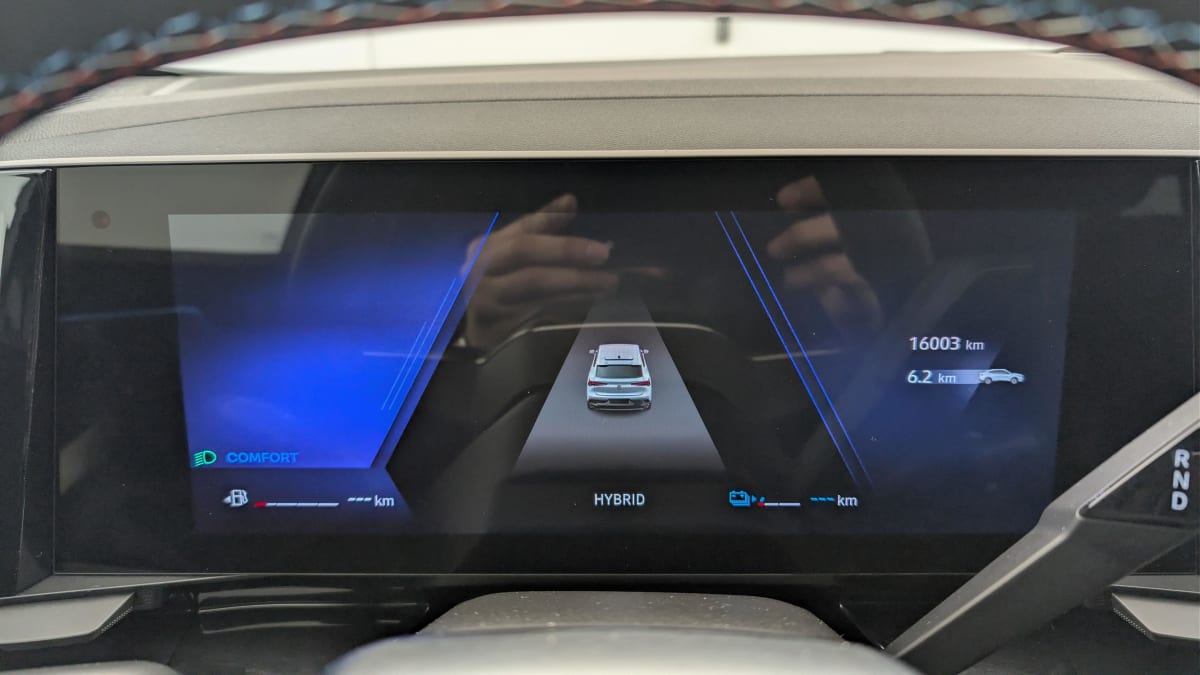 Renault Rafale - Image 26