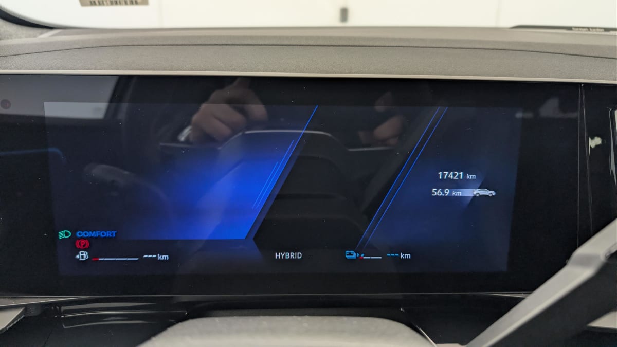 Renault Rafale - Image 25