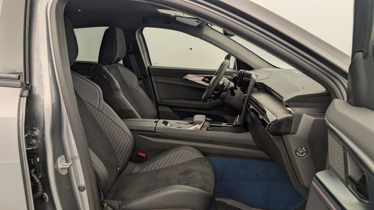 Renault Rafale - Image 9