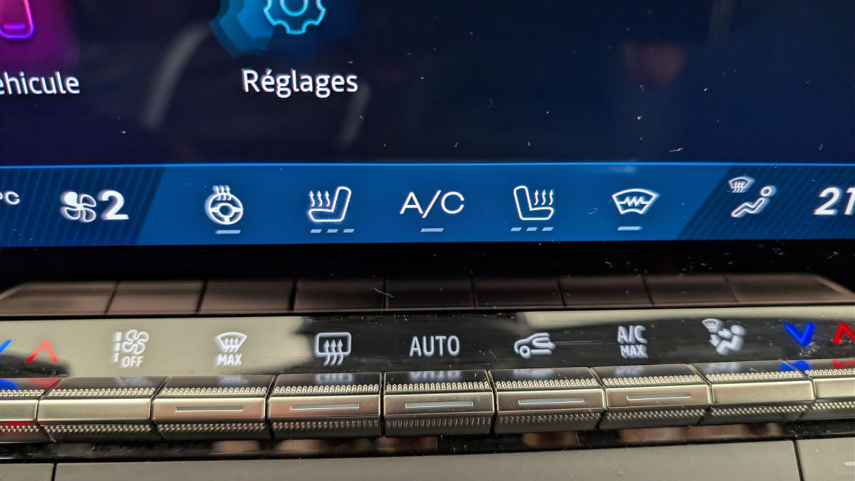 Renault Rafale - Image 20