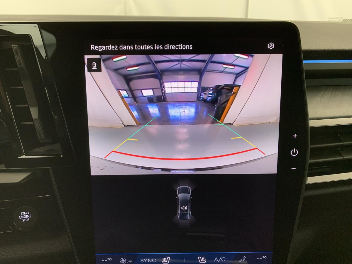 Renault Rafale - Image 18