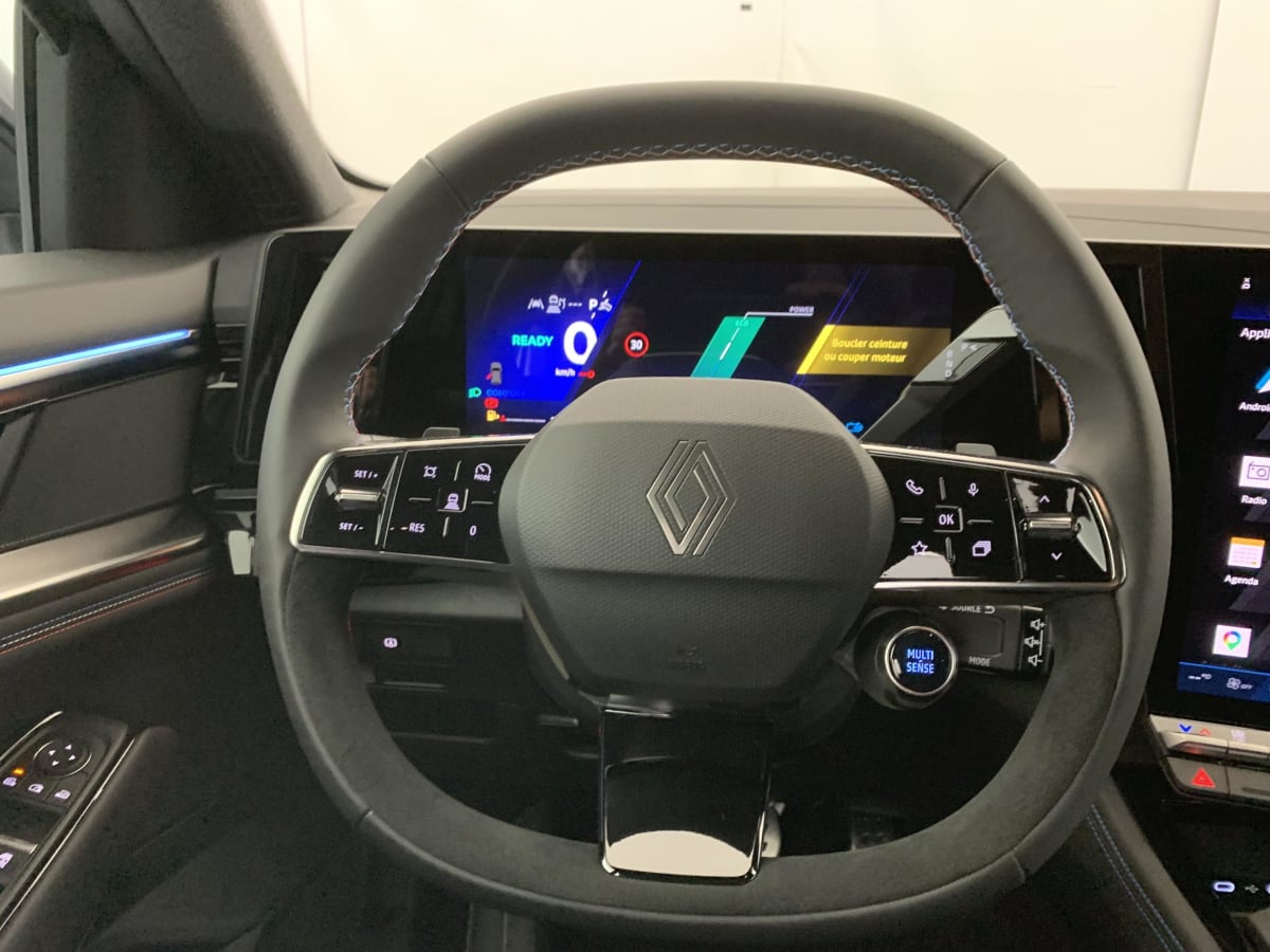 Renault Rafale - Image 16