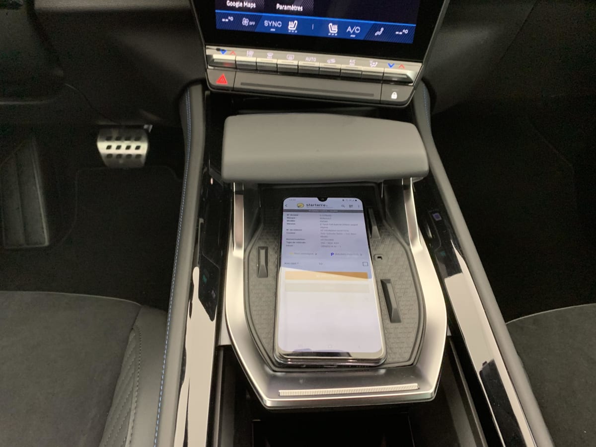 Renault Rafale - Image 19