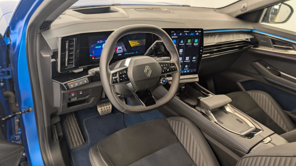 Renault Rafale - Image 15